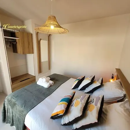 Plein Pied 8 Pers Piscine Chauffee Privee Proche San Cipriano Cala Rossa Climatisation Wifi