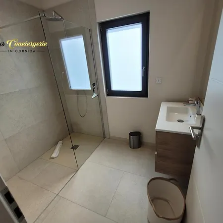 Villa Plein Pied 8 Pers Piscine Chauffee Privee Proche San Cipriano Cala Rossa Climatisation Wifi Lecci