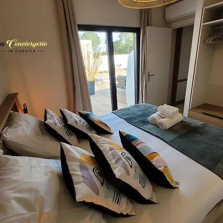 Plein Pied 8 Pers Piscine Chauffee Privee Proche San Cipriano Cala Rossa Climatisation Wifi * Lecci